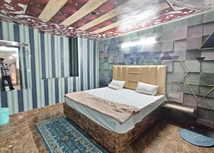 Tejas Homestay Just 2 Minutes From Golden Temple
