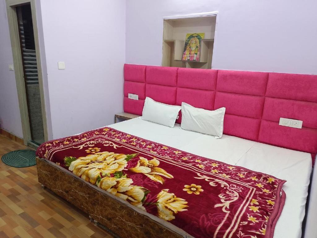 Tejas Just 2 Minutes From Golden Temple Homestay Amritsar