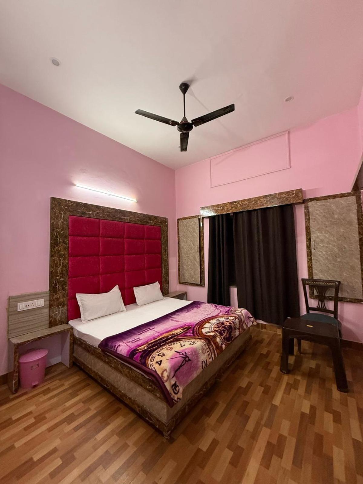 Homestay Tejas Just 2 Minutes From Golden Temple Amritsar